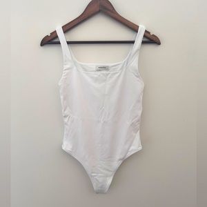 Babaton Contour Square Neck Bodysuit